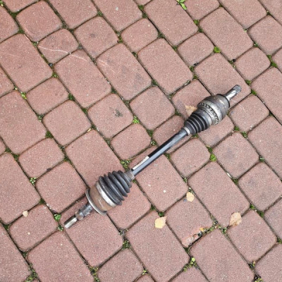 Półoś półośka 1.4 1.2 1.6 Opel Astra J IV 13335140 AAFS