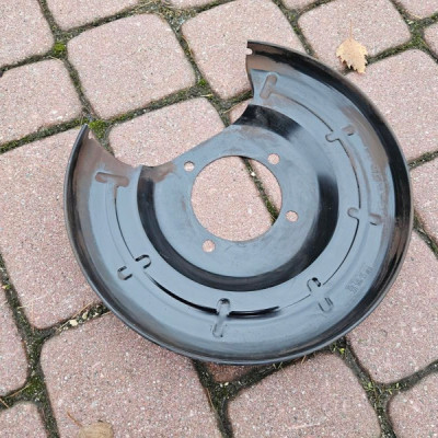 Obudowa osłona tarczy tył tylnej lewa Opel Astra J IV 13408177