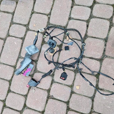 Instalacja wiązka drzwi przód przednia prawa Opel Astra J IV 13372788