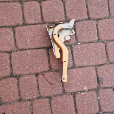 Zawias maski prawy PROSTY Renault Captur II 2 BIXWB 654008563R