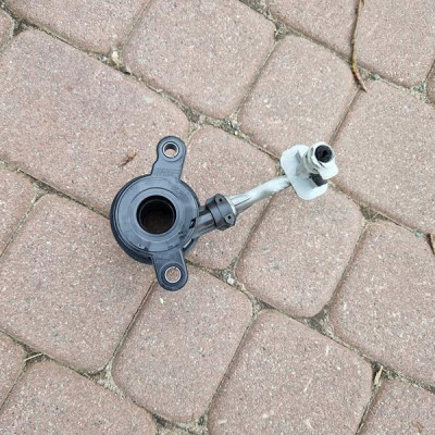 Wysprzęglik łożysko oporowe NOWE Renault Clio IV 306209536R