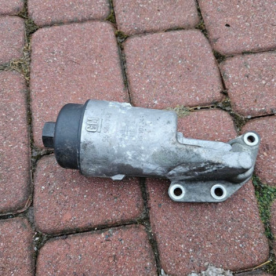 Obudowa filtra oleju podstawa 1.4 termostat Opel Astra J IV 55560748