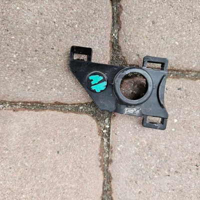 Koszyk mocowanie PDC parkowania przód LIFT FL Opel Astra K 39130544