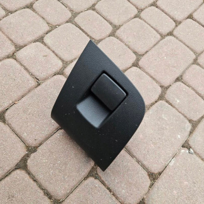 Schowek konsoli deski półka kierowcy Opel Astra K 39050142