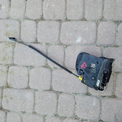 Zamek drzwi tył BPY lewy Opel Astra K V Insignia B 13533664