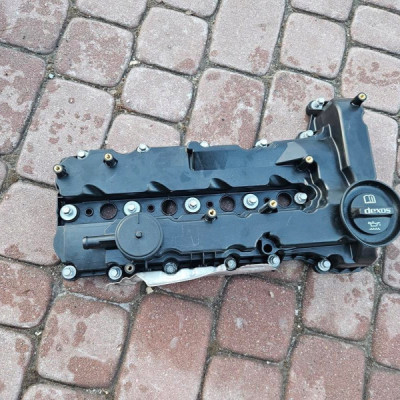 Pokrywa zaworów 1.6CDTI obudowa dekiel Opel Meriva B 55598449