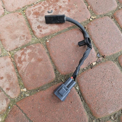 Wtyczka podgrzewanej szyby przedniej grzana grzanie Opel Astra K