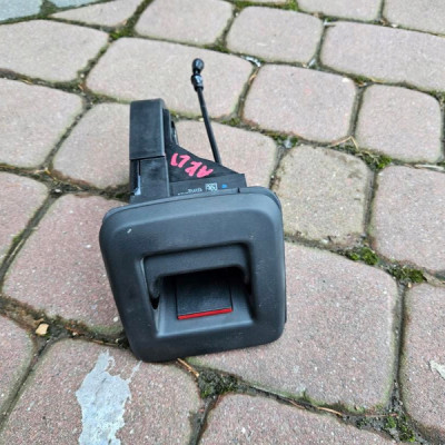 Zamek tylnej kanapy mechanizm Opel Astra K Insignia B 13510120