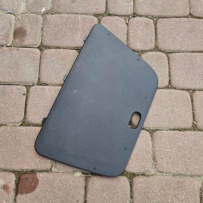 Obudowa osłona bagaznika zaślepka tapicerki Opel Mokka MOKKA X 95914494