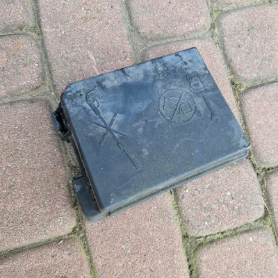 Obudowa Skrzynka bezpieczników BSI Opel Mokka MOKKA X 95263749