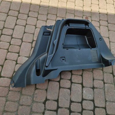 Plastik bagażnika tapicerka prawa osłona boczek Opel Mokka MOKKA X 95190815