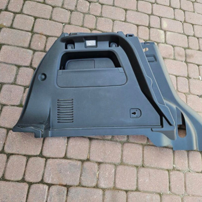 Plastik bagażnika tapicerka lewa osłona boczek Opel Mokka MOKKA X 95190819