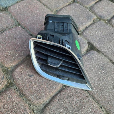 Kratka nawiewu lewa chrom chromowana Opel Mokka MOKKA X 95245318