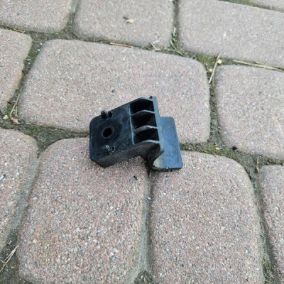 Uchwyt mocowanie chłodnicy wspornik Opel Mokka MOKKA X