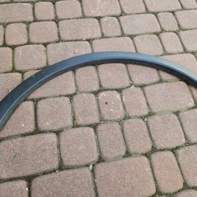 Listwa błotnika tył tylna lewa Opel Mokka MOKKA X 95164505