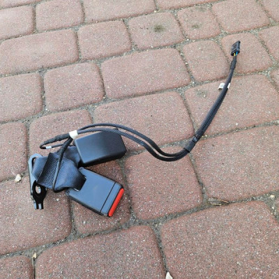Zapinka pasa tył tylnego Opel Corsa F E-Corsa 6403040 6403040ETE