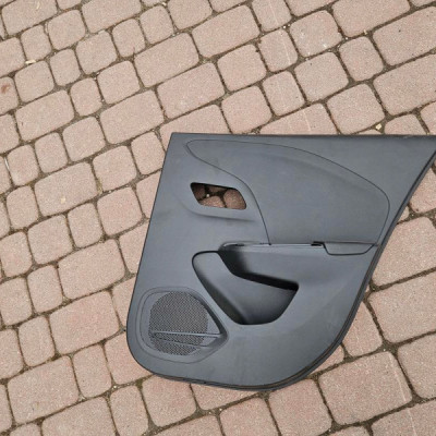 Boczek tapicerka tył tylny EU Opel Corsa F E-Corsa 39167984