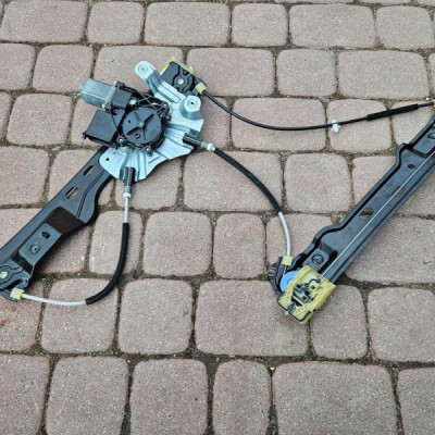 Podnośnik szyby przód przedni prawy EUROPA Opel Astra J IV 13350759