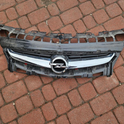 Grill atrapa chrom zderzaka Opel Astra J IV 13368851