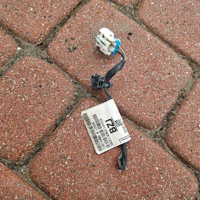 Kostka wtyczka kierunkowskazu Opel Astra J IV 13374985