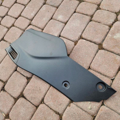 Obudowa osłona tunelu nawiew Opel Corsa F E-Corsa 39196823