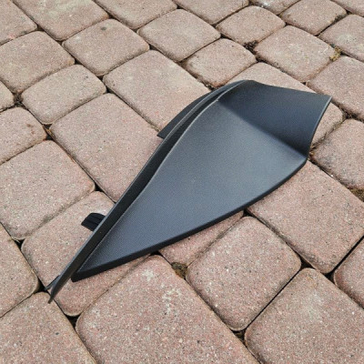 Obudowa osłona tunelu deski plastik Opel Corsa F E-Corsa 39176067