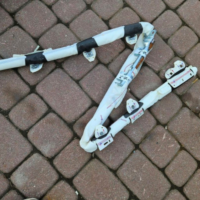 Poduszka airbag kurtyna lewa Opel Corsa F E-Corsa 9827991480