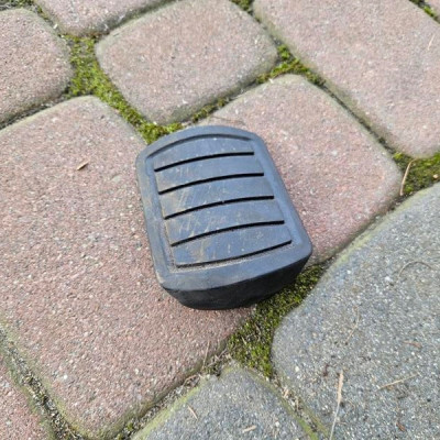 Gumka hamulca sprzęgła automat Opel Corsa F E-Corsa 9824803980