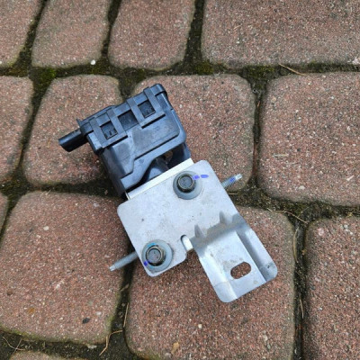 Pompka zawór klimatyzacji elektyczna Opel Corsa F E-Corsa T16961C