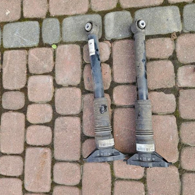 Amortyzator tył tylny komplet Opel Corsa F E-Corsa 9834826580