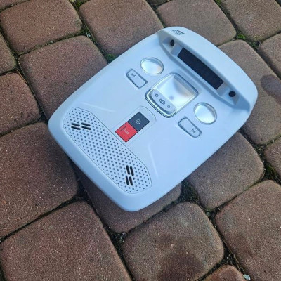 Lampka podsufitki oświetlenie wnętrza kabiny Opel Corsa F E-Corsa 39196874