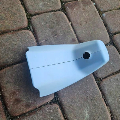 Obudowa osłona lusterka wstecznego Opel Corsa F E-Corsa 39196892 39196891