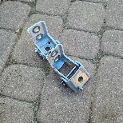 Zawias zawiasy drzwi tył tylne lewe KPL Opel Corsa F E-Corsa KVC