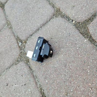 Przełącznik szyb sterownik panel tył tylny Opel Corsa F E-Corsa 98044803ZD