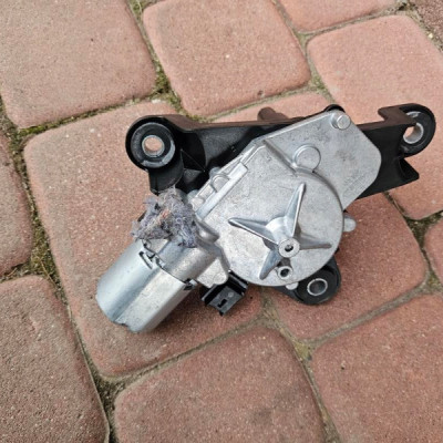 Silniczek wycieraczek tył tylnych Opel Corsa F E-Corsa 9819900080
