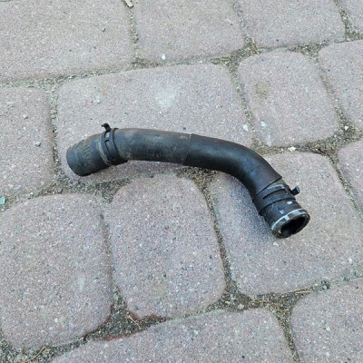 Przewód rura wąz wody chłodzenia magistrala 1.2 1.4 Opel Corsa E 13328367