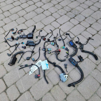 Instalacja kostka wtyczka B14XER wiązka silni 1.2 1.4 Opel Corsa E 39065799