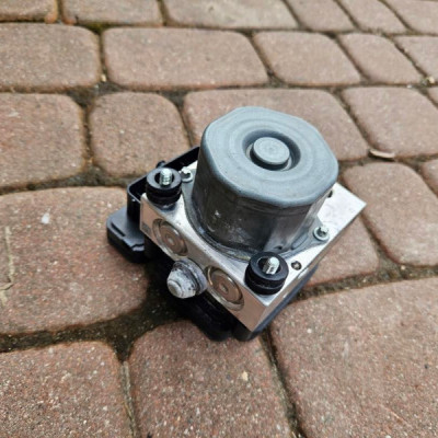 Pompa ABS hamulcowa BDP 1.2 1.4 Opel Corsa E 39084530 0265956292
