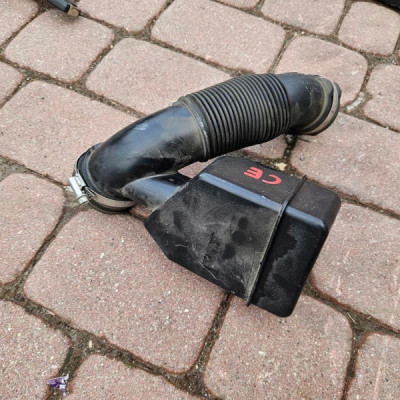 Rezonator dolot powietrza łapacz filtra 1.2 1.4 Opel Corsa E 13427558