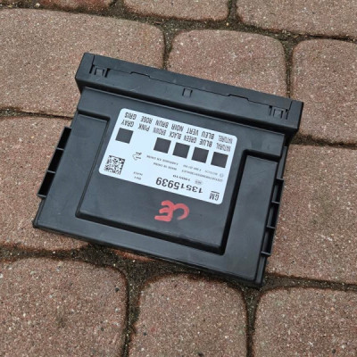 Moduł sterownik komfortu centralka Opel Corsa E 13515939