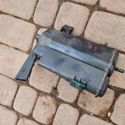 Filtr węglowy 1.2 1.4 Adam Opel Corsa E 39171637