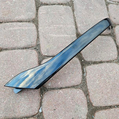 Listwa ozdobna dekor drzwi prawy przód Opel Corsa E 13405207