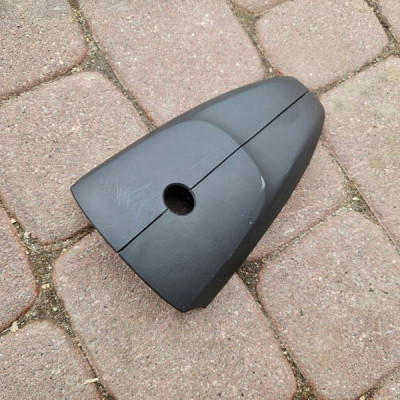 Obudowa osłona lusterka wewnętrznego Opel Corsa E 13394439 13394438