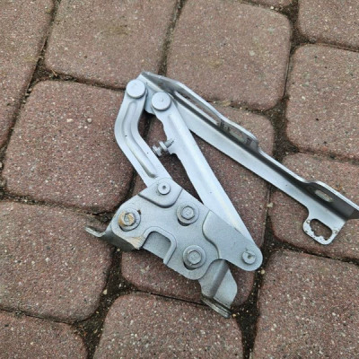 Zawias maski Z176 lewy PROSTY Corsa D Opel Corsa E 13311902