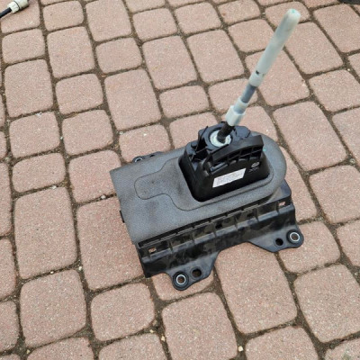 Wybierak zmiany biegów lewarek dzwignia Opel Corsa E Corsa D Adam 55509034