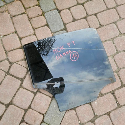 Szyba drzwi tył tylna chrom ciemna prawa 2014r Opel Mokka