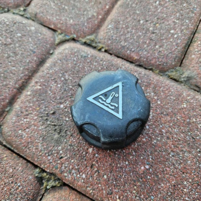 Korek wlewu płynu chłodniczego chłodzącego Opel Corsa F E-Corsa