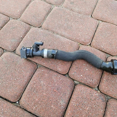 Przewód rura wąz wody chłodnicy elektryk 597 Opel Corsa F E-Corsa