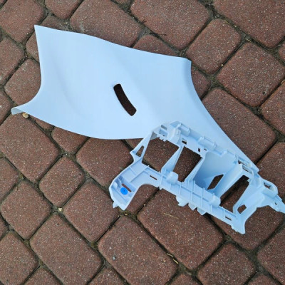 Słupek plastik bagaznika osłona podsufitki prawy Opel Corsa F E-Corsa