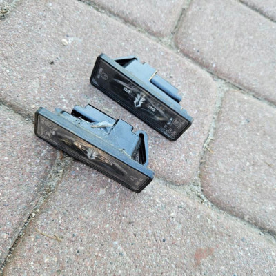 Oświetlenie podświetlenie tablicy rejestracyjnej Opel Corsa F E-Corsa